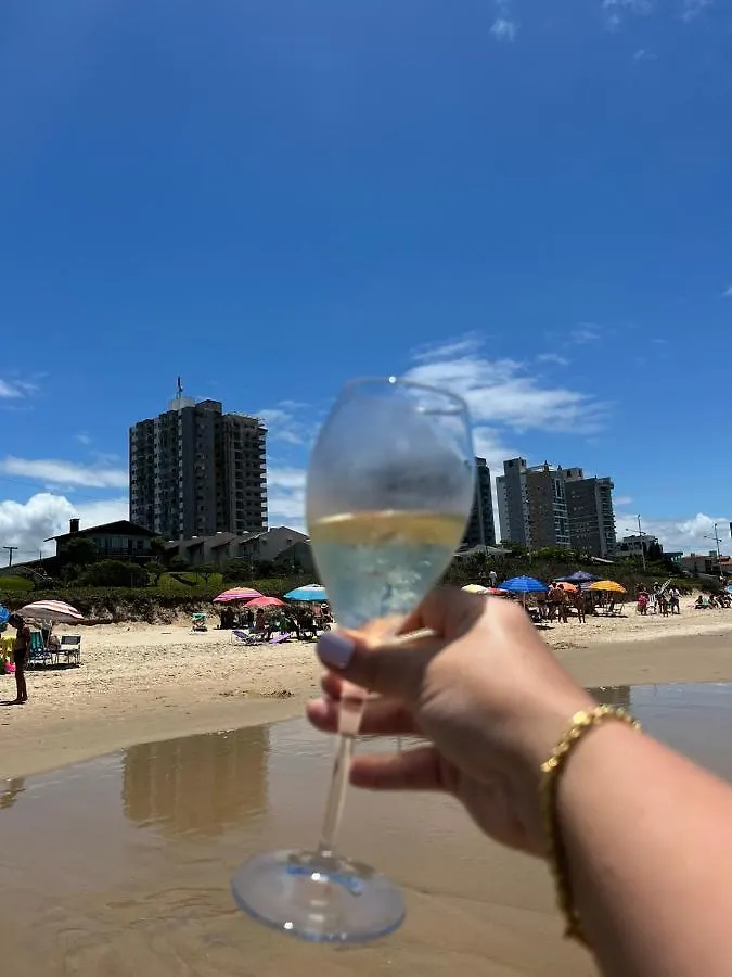 Apartamento Dona Elvira Piçarras 0*,  Brazylia